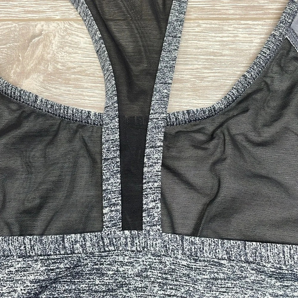 Victoria’s Secret PINK Sport Bundle of 2 Sport Bras Ultimate Lined & Unlined M - Picture 13 of 16